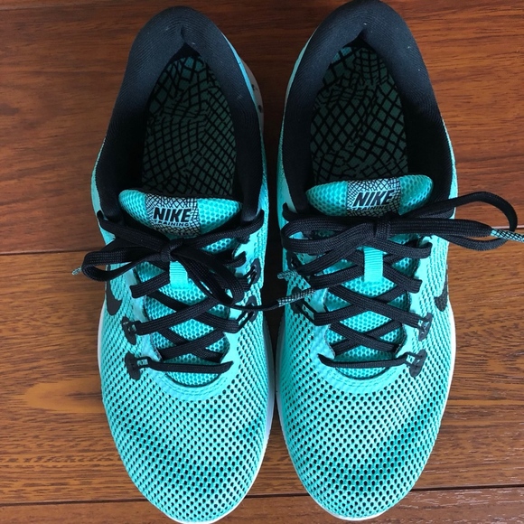 Nike Shoes - Womens Nikes